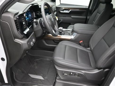 Used 2025 Chevrolet Silverado 1500 RST w/ Redline Edition image 9