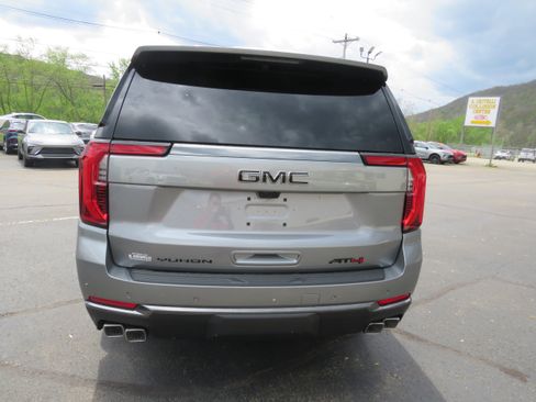 New 2026 GMC Yukon XL AT4 AWD/4WD image 6