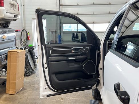 Used 2023 RAM 1500 Laramie image 10