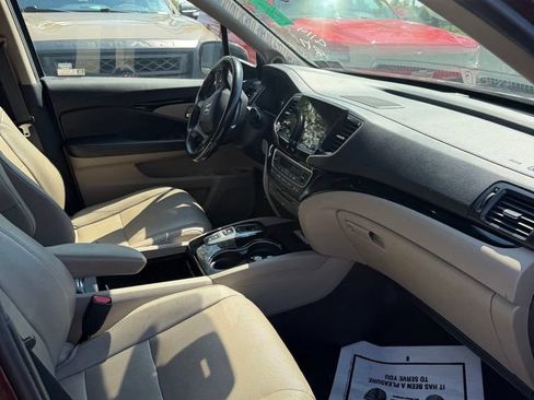 Used 2020 Honda Pilot Elite image 9
