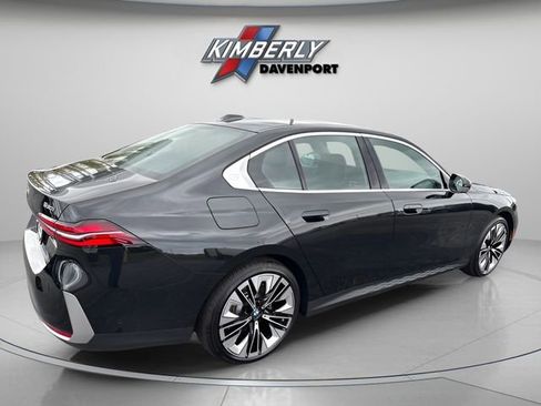 New 2026 BMW 530i xDrive w/ Premium Package image 5