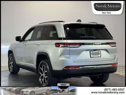Used 2023 Jeep Grand Cherokee Limited AWD/4WD image 6
