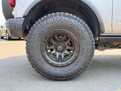Used 2022 Ford Bronco Black Diamond AWD/4WD image 34