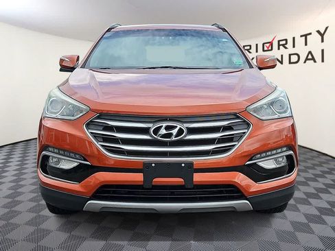 Used 2017 Hyundai Santa Fe Sport FWD image 2