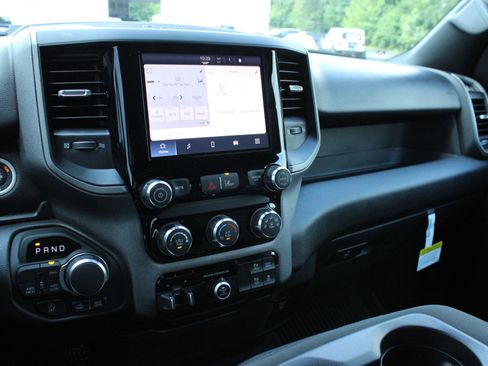 New 2026 RAM 1500 Warlock AWD/4WD image 40