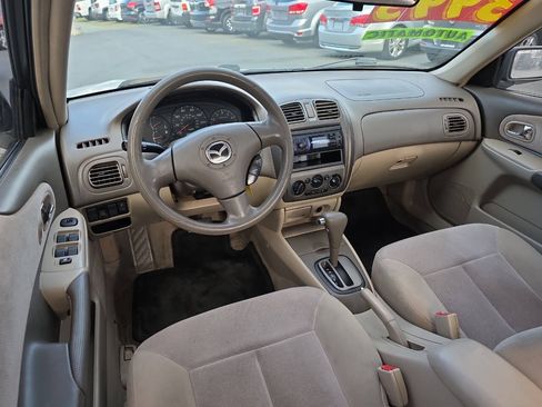 Used 2002 MAZDA Protege FWD image 7