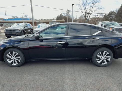 Used 2019 Nissan Altima 2.5 S image 5