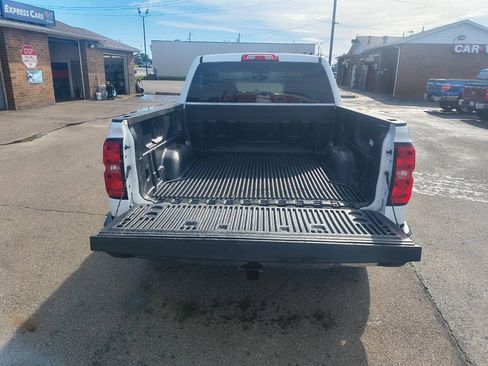 Used 2018 Chevrolet Silverado 1500 LT w/ Trailering Package AWD/4WD image 6