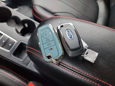 Used 2025 Ford Escape ST-Line Elite w/ Premium Technology Package AWD/4WD image 50