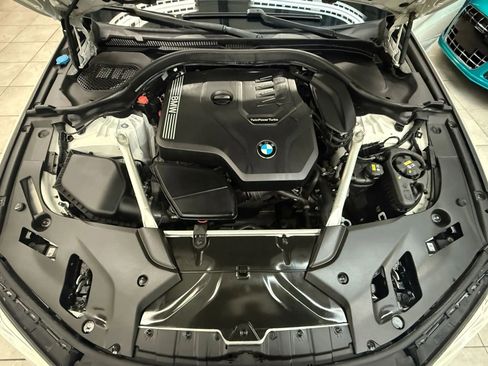 Used 2021 BMW 530i w/ Convenience Package image 37