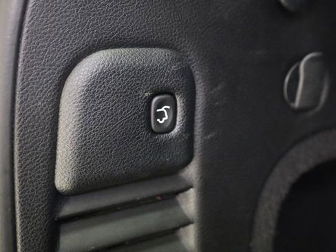 Used 2019 Jeep Grand Cherokee Altitude image 31