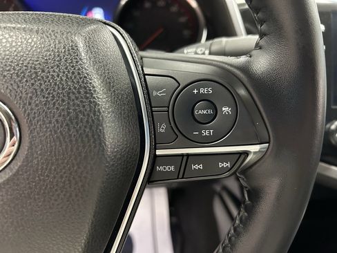 Used 2019 Toyota Camry XSE image 11