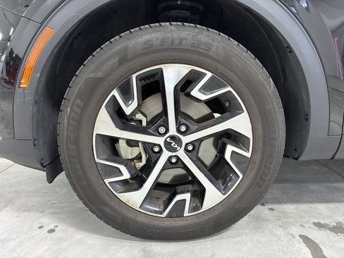 Certified 2023 Kia Sportage EX AWD/4WD image 25