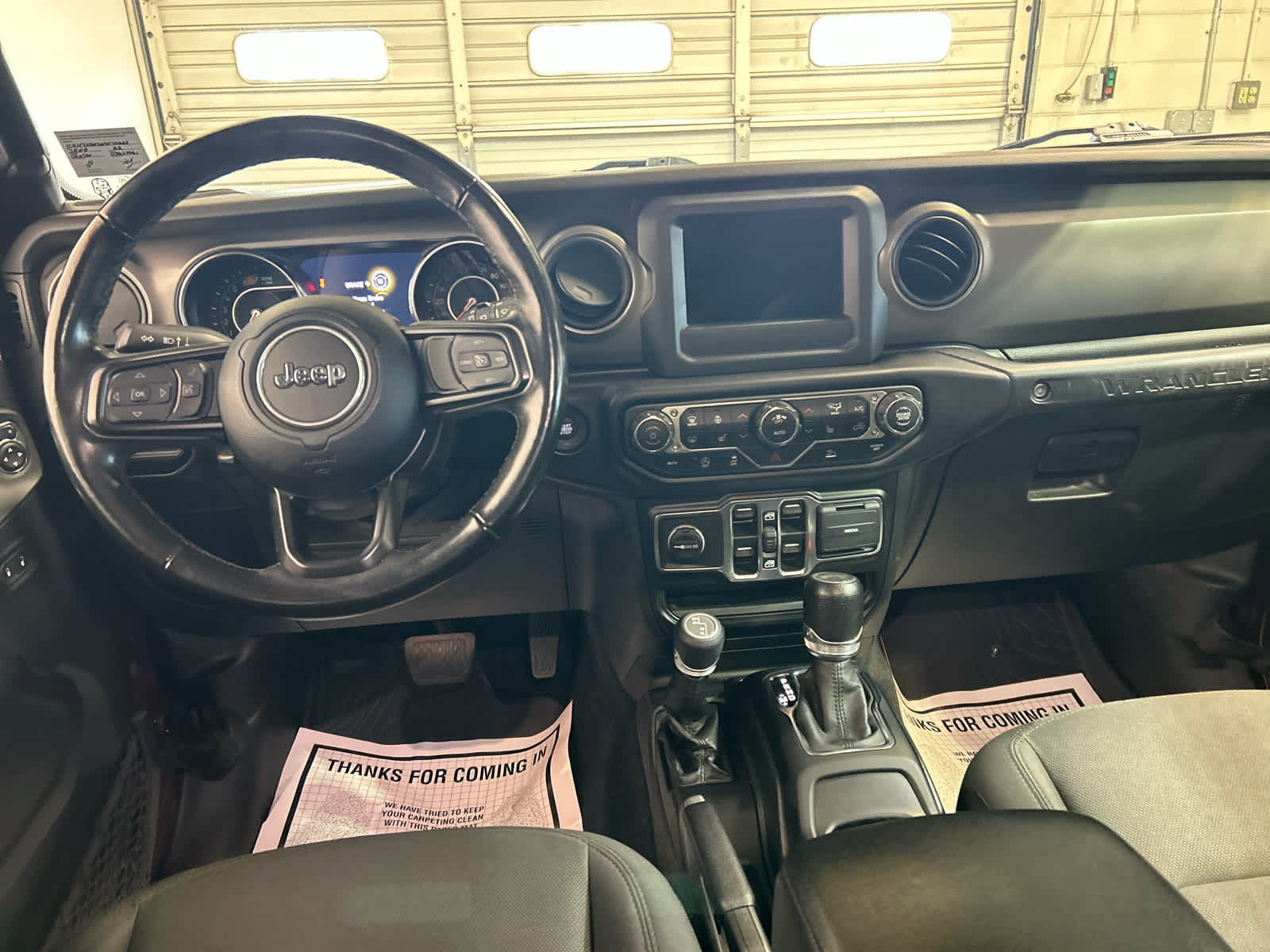 Used 2022 Jeep Wrangler Unlimited Sport AWD/4WD image 4