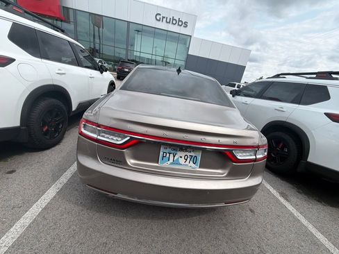 Used 2019 Lincoln Continental Reserve AWD/4WD image 6