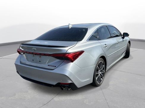 Used 2022 Toyota Avalon Touring w/ Advanced Safety Package image 6