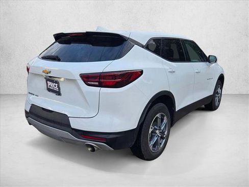 Used 2025 Chevrolet Blazer LT image 5