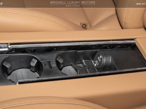 Used 2022 Porsche Panamera image 26