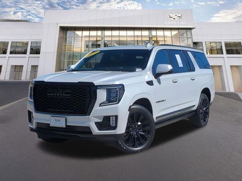Used 2022 GMC Yukon XL Denali image 1