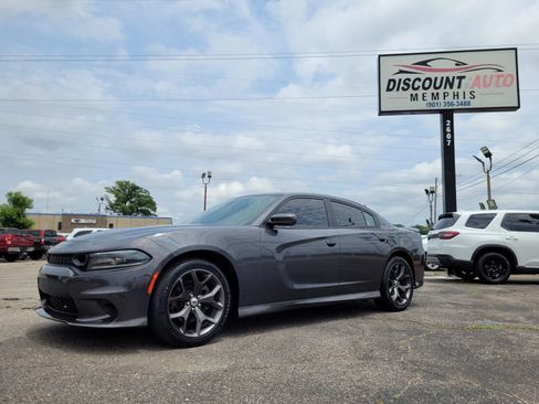 Used 2019 Dodge Charger GT RWD image 2