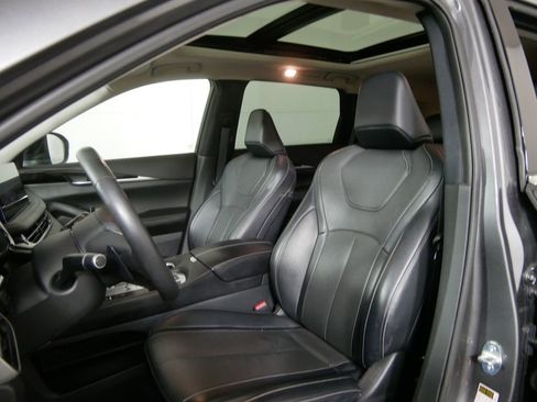 Used 2023 INFINITI QX60 Pure AWD/4WD image 13