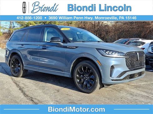 New 2025 Lincoln Aviator AWD w/ Jet Appearance Package image 1