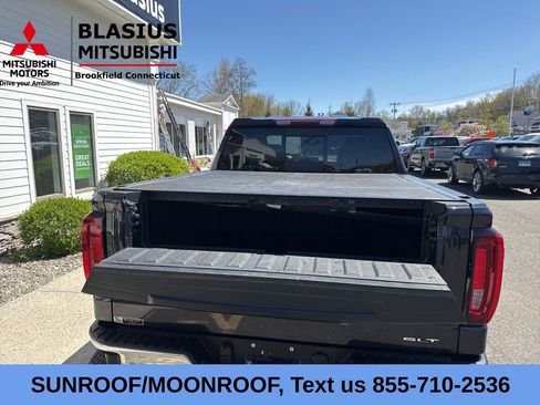 Used 2023 GMC Sierra 1500 SLT w/ SLT Premium Package AWD/4WD image 11