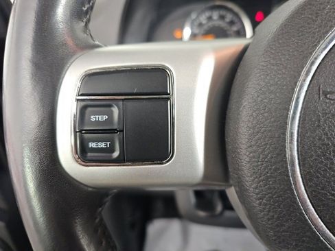 Used 2016 Jeep Compass High Altitude image 16