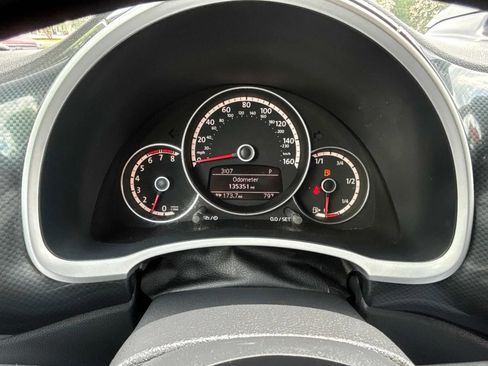 Used 2013 Volkswagen Beetle 2.0T image 14