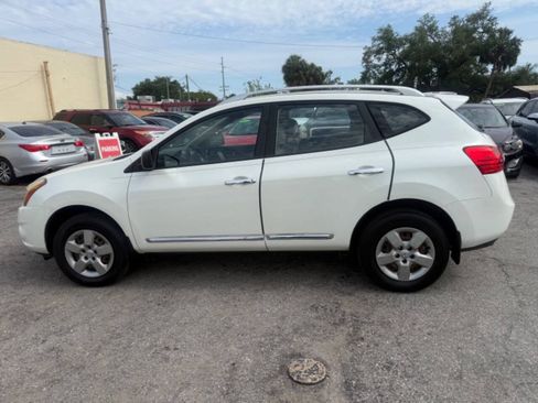 Used 2015 Nissan Rogue S w/ Convenience Package AWD/4WD image 4