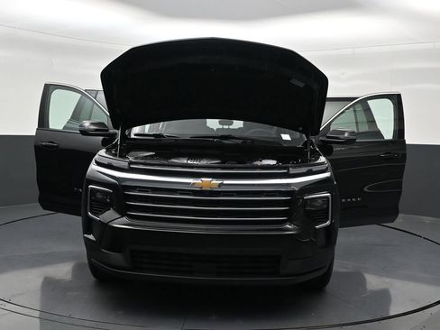 Certified 2026 Chevrolet Traverse LT FWD image 42