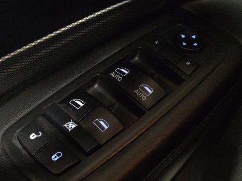 Used 2019 Dodge Durango GT image 27