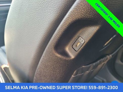 Used 2025 Kia Telluride SX w/ SX Captain's Chair Package image 12