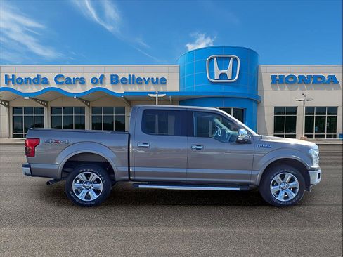 Used 2019 Ford F150 Lariat w/ Equipment Group 502A Luxury image 8