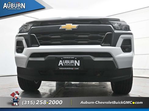 Certified 2024 Chevrolet Colorado LT w/ LT Convenience Package II image 16