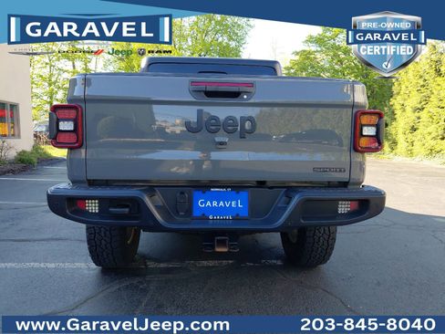 Used 2021 Jeep Gladiator Sport AWD/4WD image 31