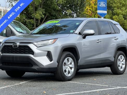 Used 2023 Toyota RAV4 LE image 8