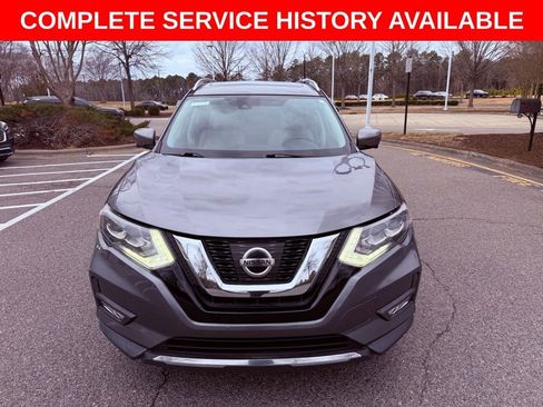 Used 2017 Nissan Rogue SL w/ SL Premium Package image 2