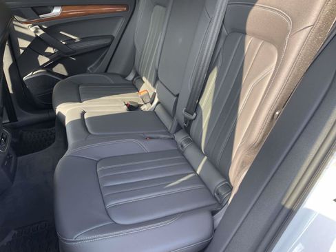 Certified 2023 Audi Q5 2.0T Premium Plus w/ Premium Plus Package AWD/4WD image 19