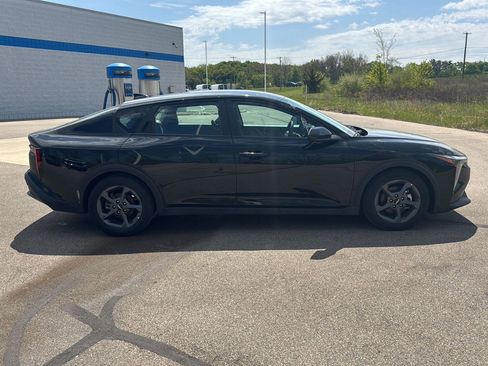 Used 2025 Kia K4 FWD image 6