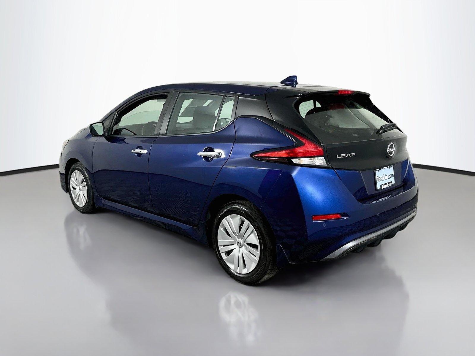 Used 2023 Nissan Leaf S FWD image 6