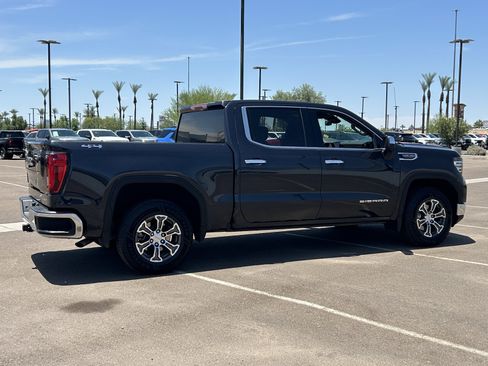 Certified 2025 GMC Sierra 1500 SLT AWD/4WD image 5