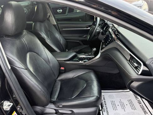 Used 2018 Toyota Camry SE w/ Audio Package FWD image 21