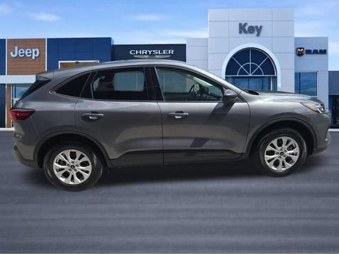 Used 2025 Ford Escape Active AWD/4WD image 5