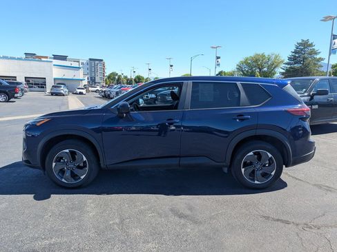 Used 2025 Nissan Rogue SV AWD/4WD image 8