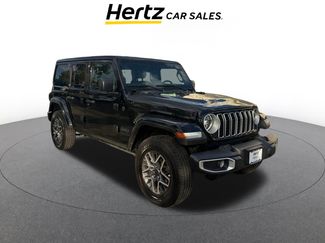 Used 2025 Jeep Wrangler Sahara video 1