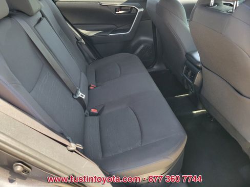 Certified 2022 Toyota RAV4 SE w/ Convenience Package AWD/4WD image 14
