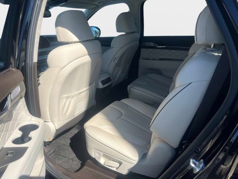 Used 2021 Hyundai Palisade Calligraphy image 13