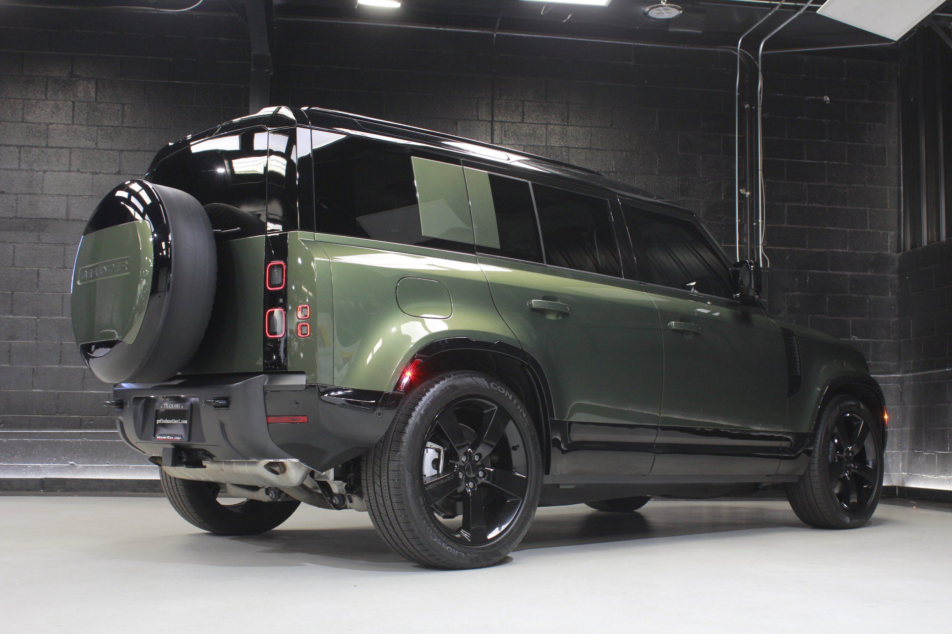 Used 2026 Land Rover Defender 110 X-Dynamic SE AWD/4WD image 20