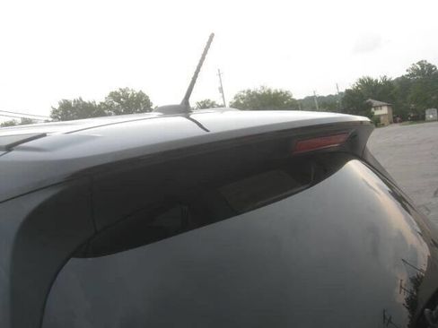 Used 2017 Nissan Pathfinder SV w/ SV Cold Weather Package image 9